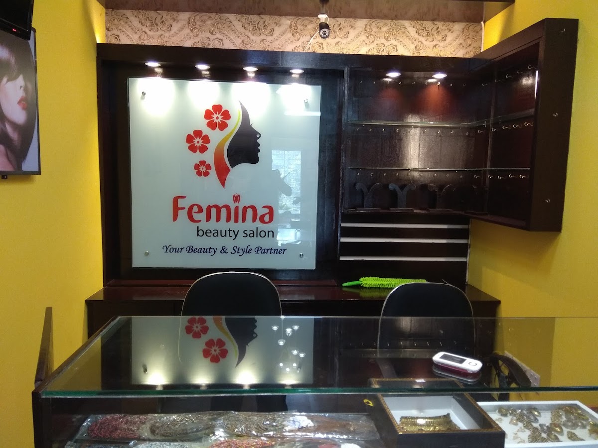 Femina Beauty Zone logo