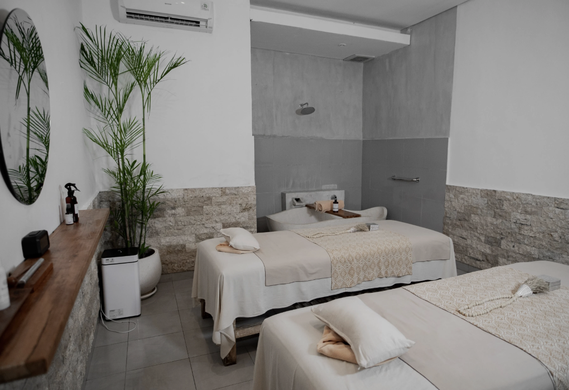 Wellness Glow Spa logo