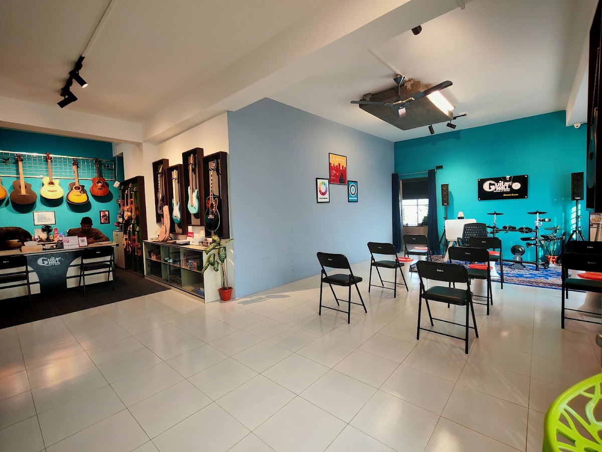 Guitar Hall - School of Music - Photo 2
