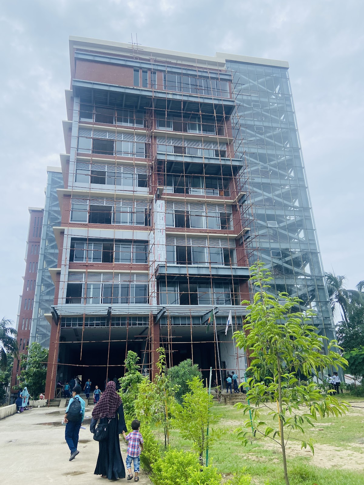 S. Alam Collegiate School and College - Photo 3