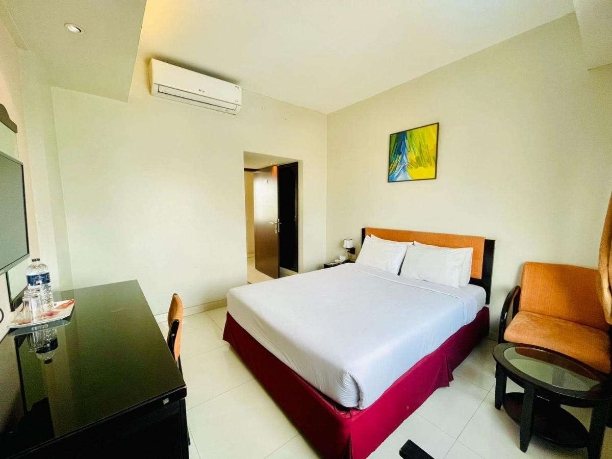 Orchid Business Hotel - Photo 3