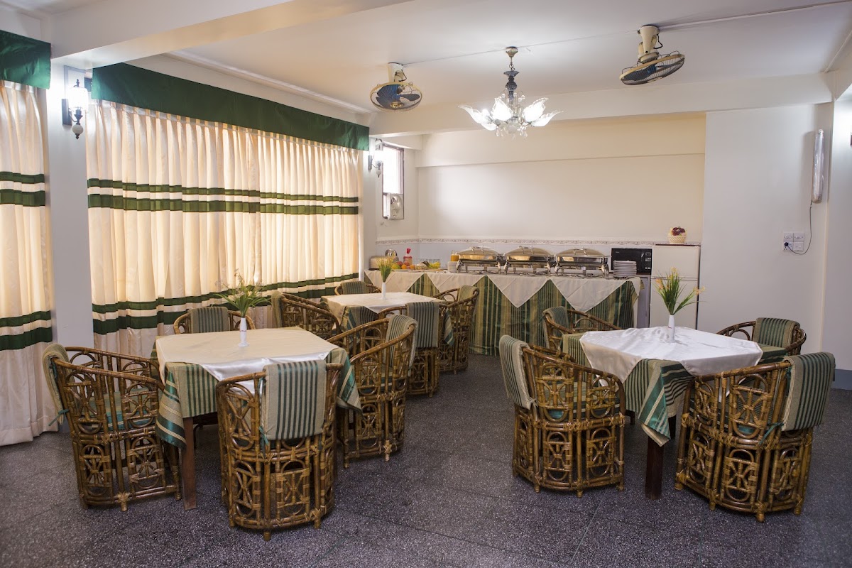 Meridian Hotel & Restaurant - Photo 3
