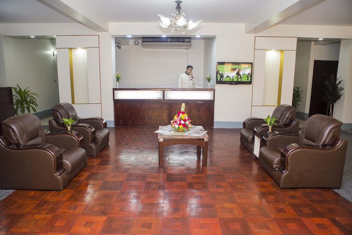 Meridian Hotel & Restaurant - Photo 1