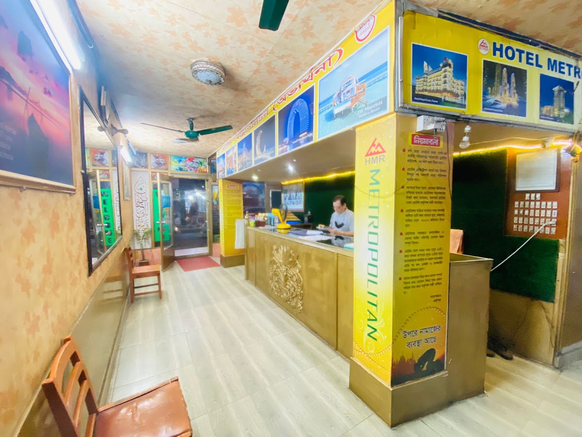 Hotel Metropolitan - Photo 2