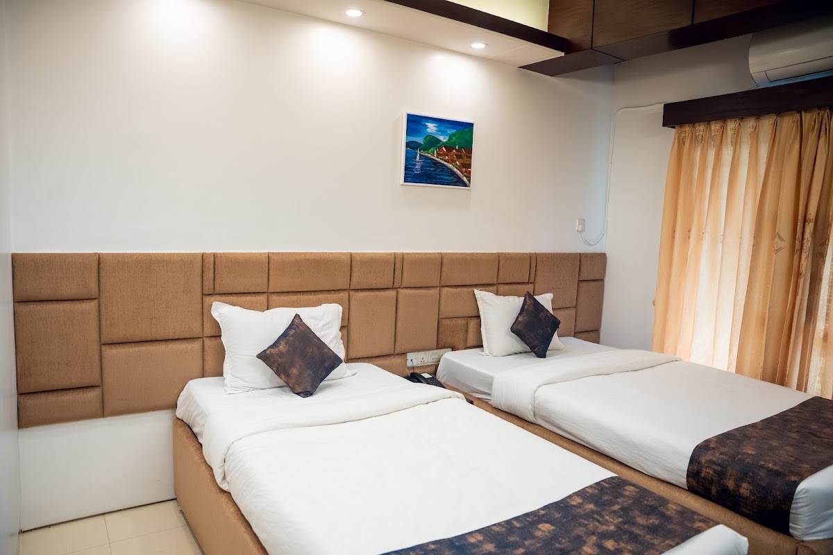 Hotel The Al-Aqsa (Prime Location Business Hotel in Chattogram) - Photo 1