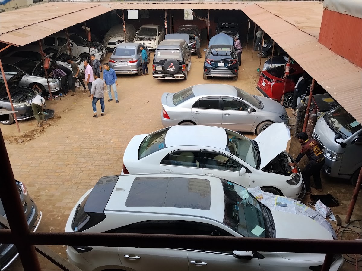 RQS Automobiles - Photo 3